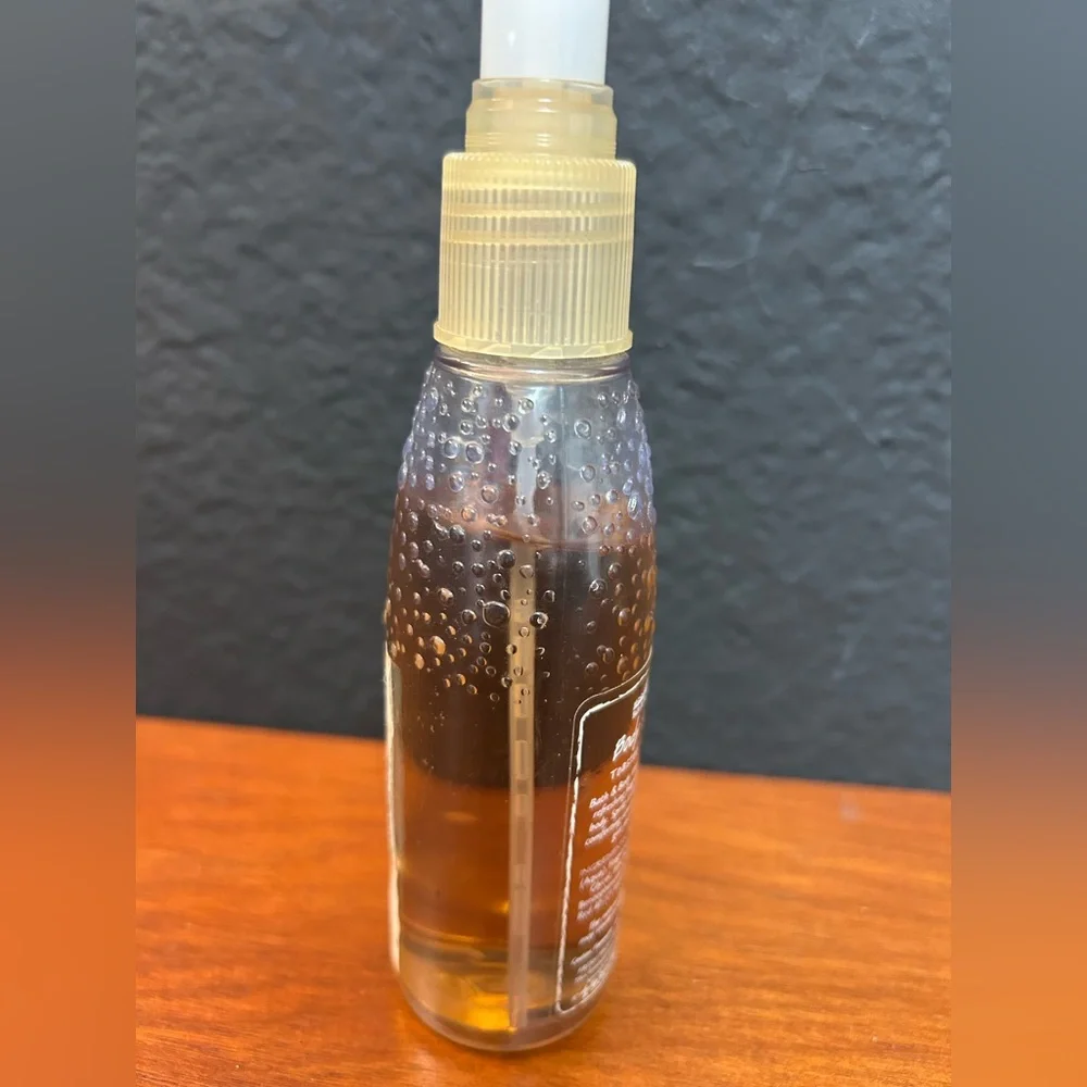 Vintage Bath & Body Works Toasted Hazelnut fragrance mist - Picture 3 of 5